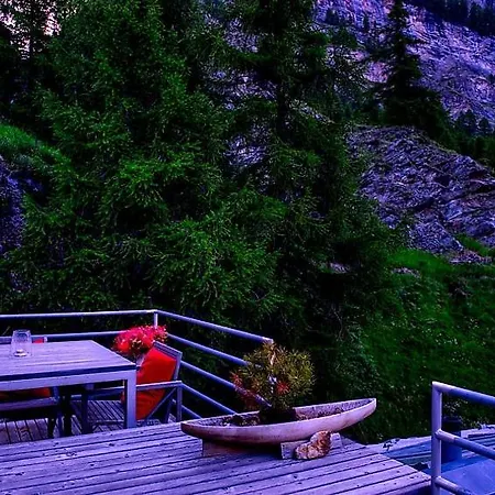 Apartment Sleeps 8 Wifi Zermatt